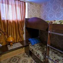 Комната 10 м² в 9-к., 1/2 эт.