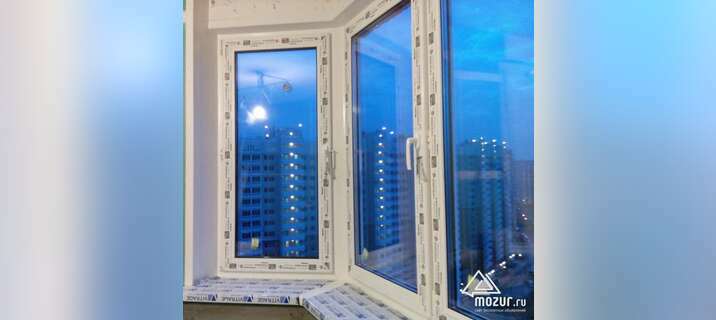 Остекление балконов - окна Рехау в Москве